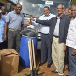 Gobierno entrega camión e implementos agrícolas a productores de jengibre de Samaná
