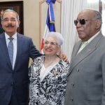Danilo Medina recibe a miembros del Círculo de Locutores Dominicano