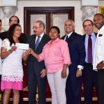 Danilo Medina entrega RD$ 196 millones a 38 organizaciones Proyecto PRORURAL