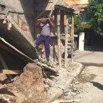 Ayuntamiento Santiago continúan derribando construcciones en aceras llaman munícipes no invertir recursos violando la ley