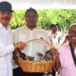 Danilo lleva apoyo a Vicentillo, El Seibo. Producción de cacao, plátano y ñame