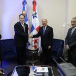 Danilo Medina sostiene encuentro con Juan Carlos Varela, presidente de Panamá