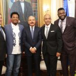 Presidente Danilo Medina juramenta a David Ortiz, embajador Buena Voluntad y recibe visita de Pedro Martínez