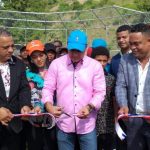 Abel Martínez entrega moderno estadio a la juventud de Los Cocos de Jacagua