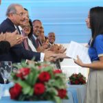 Presidente Danilo Medina entrega dos escuelas en Pedro Brand