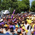 Miles llenan Estadio Olímpico en apoyo a Leonel Fernández