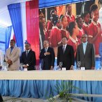 Danilo Medina entrega liceo a la comunidad El Limón. 88% de los estudiantes de la provincia asiste a Jornada Escolar Extendida