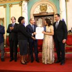 Presidente Danilo Medina entrega Premio Nacional de Periodismo 2019 a Emilia Pereyra