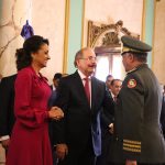 Presidente Medina y primera dama, reciben saludos de Año Nuevo en el Palacio Nacional