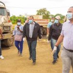 Alcalde Carlos Guzmán encabeza jornada de limpieza en Santo Domingo Norte